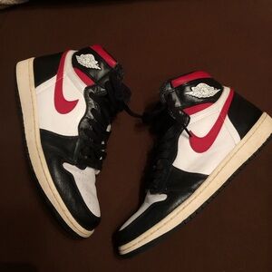 Jordan 1 high gym red